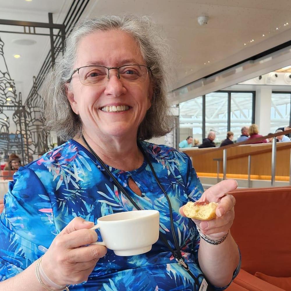 Meet your Posher, Donna